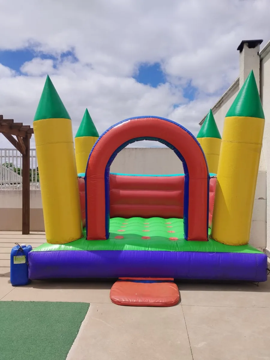 Brinquedo inflável montado para evento